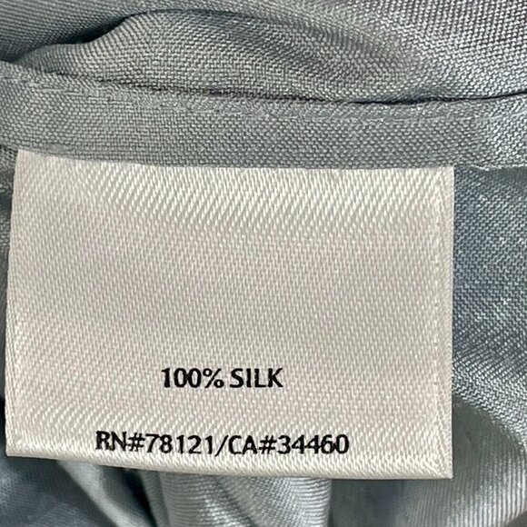 Eileen Fisher Raw Silk Button Down Blouse Gray Easy Fit Short Length Size Small - Picture 12 of 14